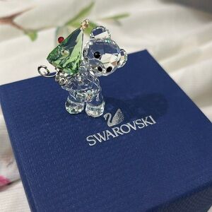 swarovski crystal kris bear with christmas tree